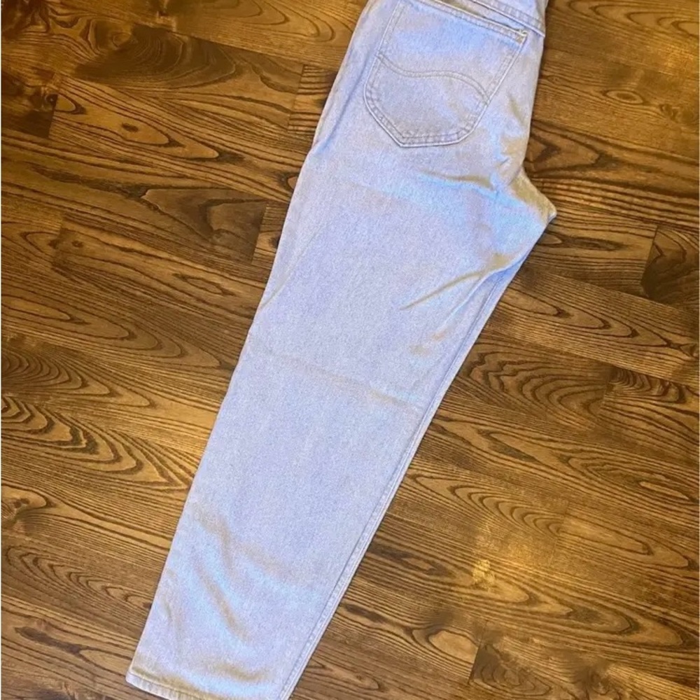 Vintage Lee Jeans 24”-26”/0-2- Beautiful Color